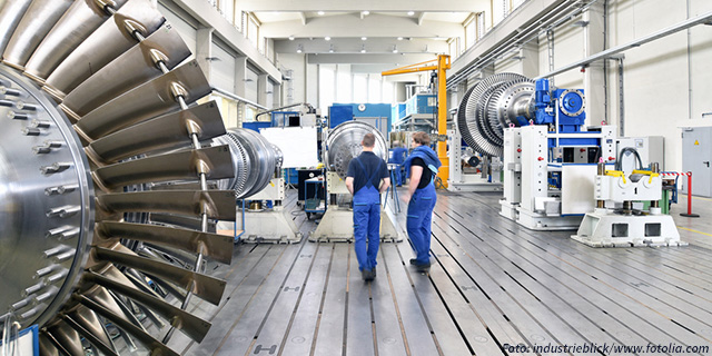 Herstellung von Gasturbinen in einer Fabrik fr Maschinenbau - In